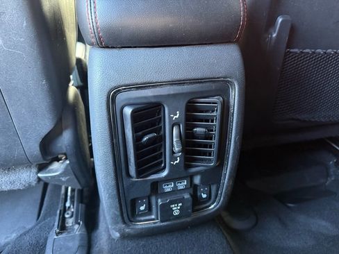 Used 2020 Jeep Grand Cherokee Trailhawk w/ Trailhawk Luxury Group AWD/4WD image 24