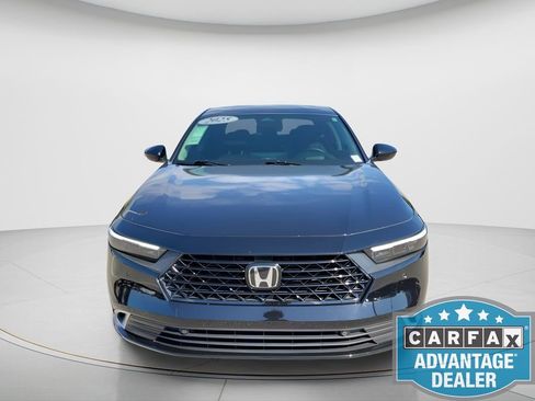 Used 2025 Honda Accord Touring image 2