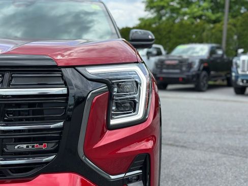 New 2026 GMC Terrain AT4 w/ Technology Package II AWD/4WD image 32