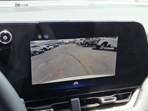 Used 2026 Chevrolet Equinox LT AWD/4WD image 23