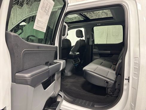 Used 2025 Ford F150 Lariat w/ Equipment Group 501A Mid image 43