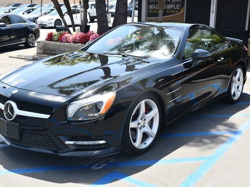 Used 2013 Mercedes-Benz SL 550 image 11