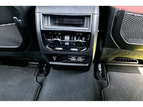 Certified 2023 Jeep Grand Cherokee Altitude AWD/4WD image 13