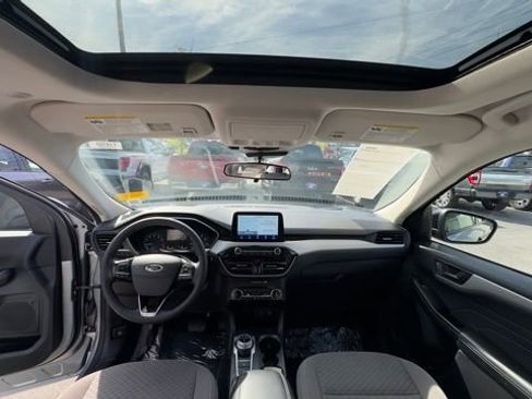 Certified 2022 Ford Escape SE w/ SE Sport Appearance Package AWD/4WD image 19