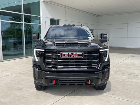 Used 2024 GMC Sierra 2500 AT4 w/ AT4 Premium Plus Package AWD/4WD image 7