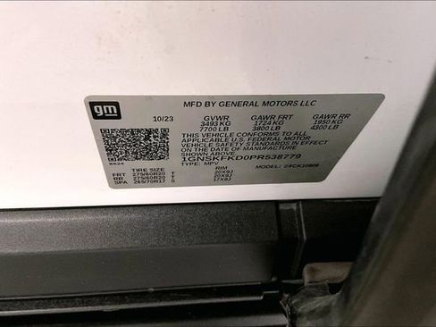 Used 2023 Chevrolet Suburban Premier AWD/4WD image 41