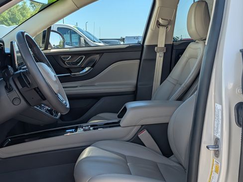 Used 2021 Lincoln Corsair Reserve image 20