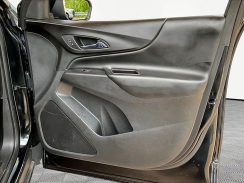 Used 2018 Chevrolet Equinox LT FWD image 27