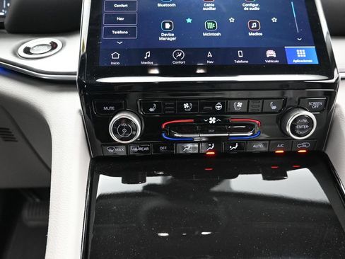 Used 2021 Jeep Grand Cherokee L Overland w/ Luxury Tech Group IV AWD/4WD image 14
