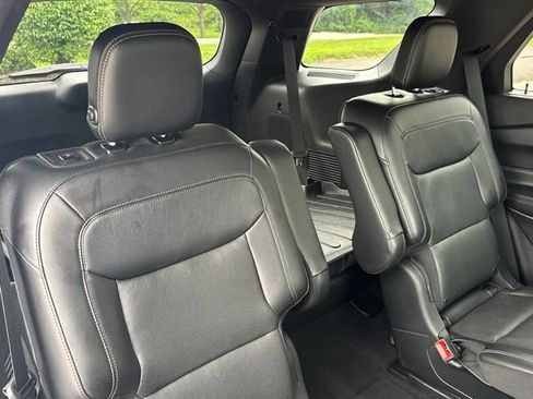 Used 2020 Ford Explorer Limited w/ Class III Trailer Tow Package AWD/4WD image 32
