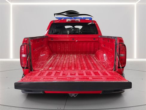 Used 2018 Chevrolet Colorado LT AWD/4WD image 27
