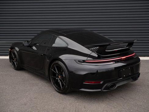 Certified 2025 Porsche 911 Carrera image 3