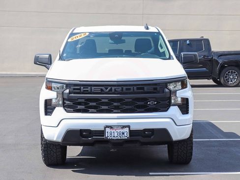 Used 2022 Chevrolet Silverado 1500 Custom RWD image 2