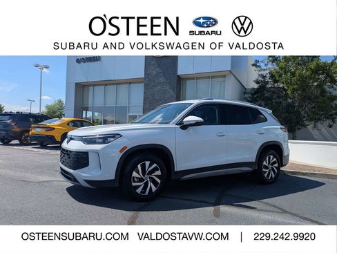 Certified 2025 Volkswagen Tiguan S FWD image 1