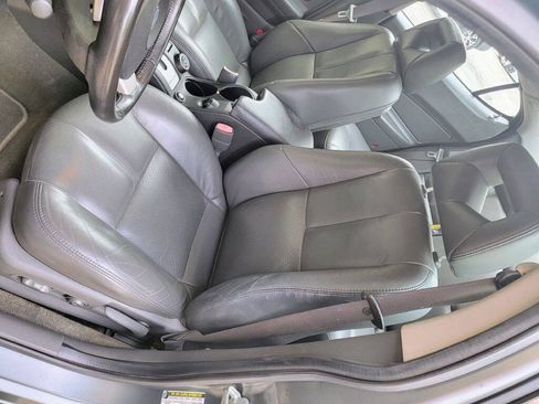 Used 2005 Pontiac Grand Prix GTP w/ Premium Audio Package FWD image 9
