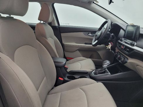 Used 2020 Kia Forte LXS FWD image 21