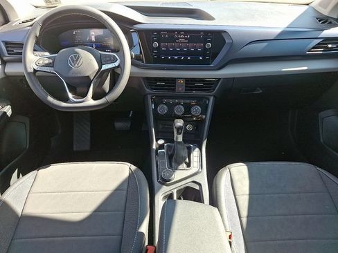 Certified 2023 Volkswagen Taos SE w/ Panoramic Sunroof Package AWD/4WD image 15