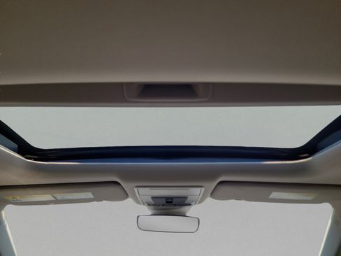 Used 2024 Honda CR-V EX-L image 11