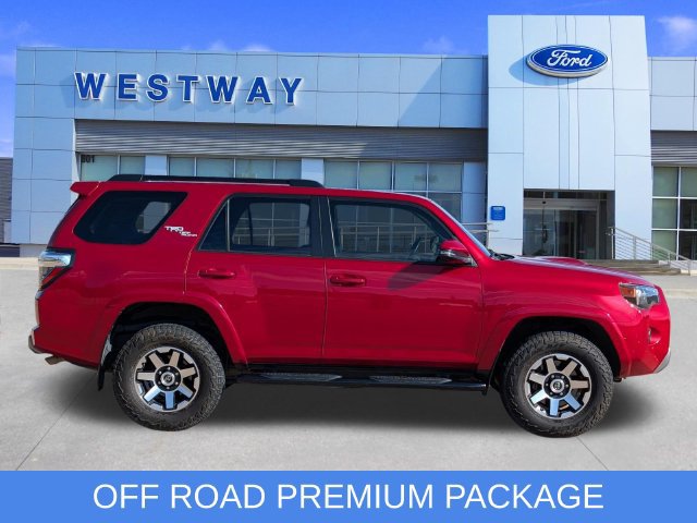 Used 2021 Toyota 4Runner TRD Off-Road Premium w/ Moonroof Package AWD/4WD image 2