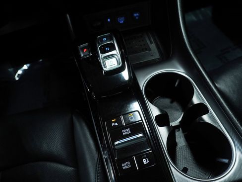 Used 2021 Hyundai Sonata Limited w/ Cargo Package image 18