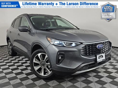 Used 2024 Ford Escape Platinum image 1