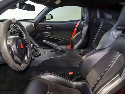 Used 2016 Dodge Viper ACR w/ Exterior Carbon Fiber Package RWD image 32