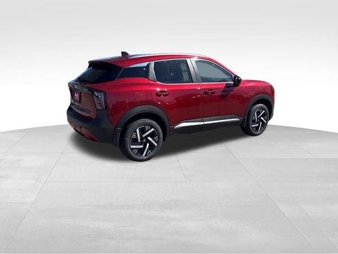 New 2026 Nissan Kicks SV w/ SV Premium Package FWD image 4