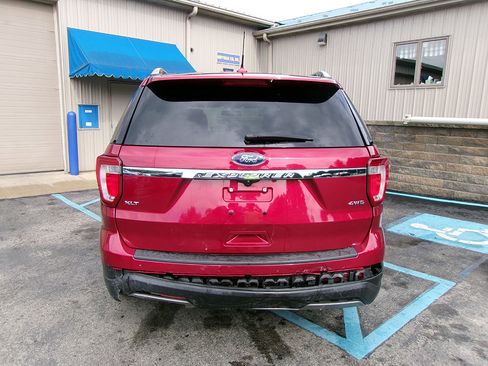 Used 2019 Ford Explorer XLT w/ Equipment Group 202A image 2