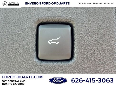 New 2025 Ford Escape SE image 12