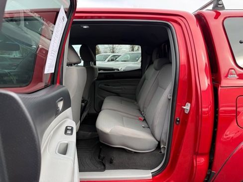 Used 2012 Toyota Tacoma 4x4 Double Cab w/ SR5 Pkg image 17
