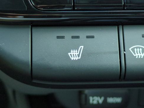 Certified 2025 Hyundai Elantra SEL image 21