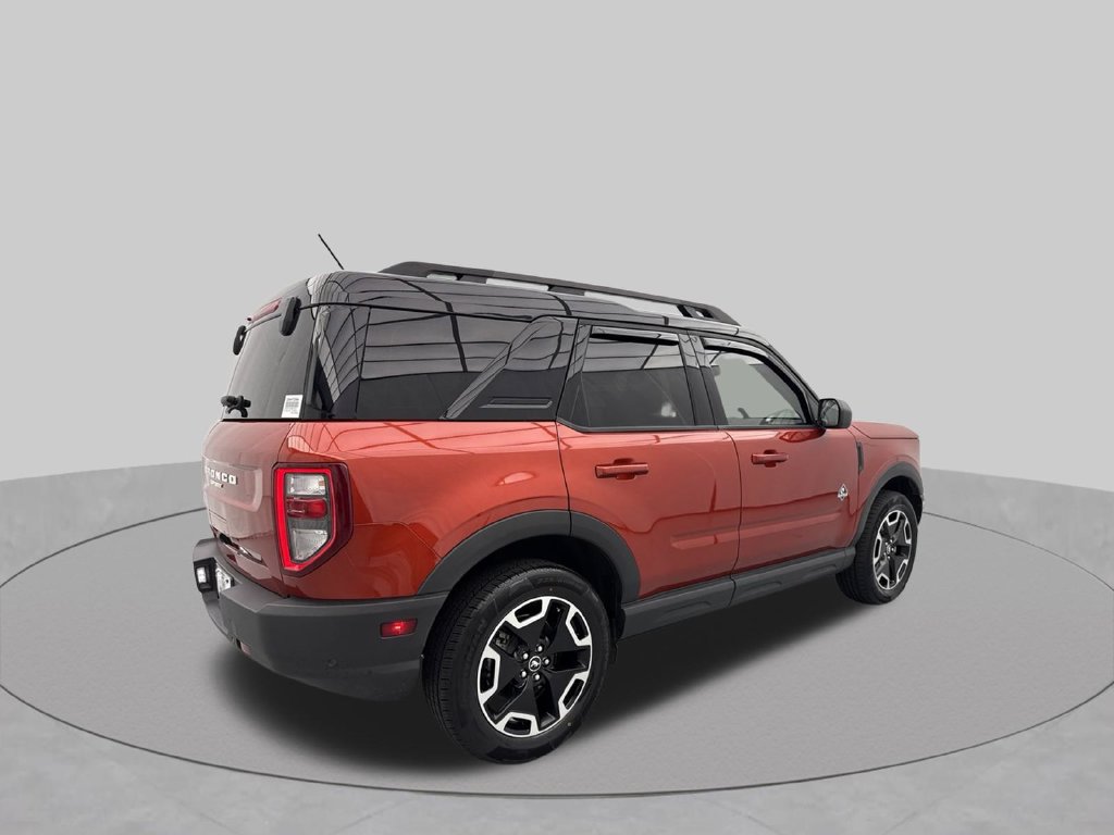 Used 2024 Ford Bronco Sport Outer Banks w/ Tech Package AWD/4WD image 13