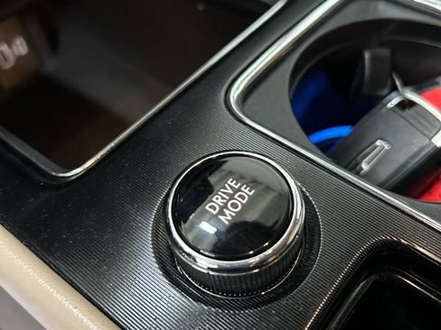 Used 2020 Lincoln Corsair FWD w/ Premium Package image 21