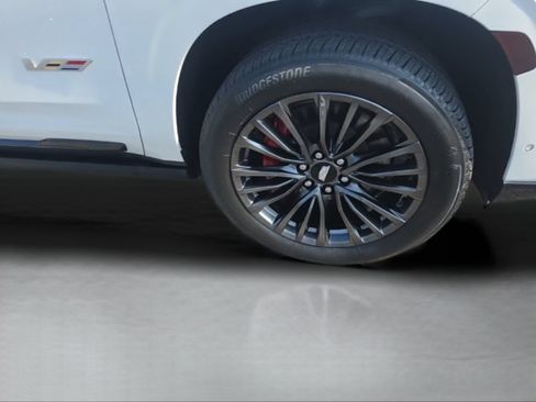 Used 2023 Cadillac Escalade ESV V AWD/4WD image 38