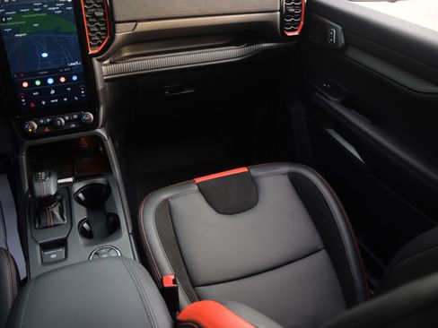 Used 2025 Ford Ranger Raptor image 15