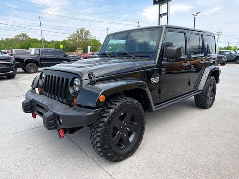 Used 2012 Jeep Wrangler Call of Duty w/ Dual Top Group AWD/4WD image 1