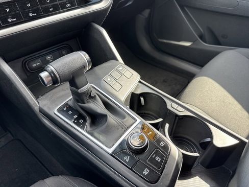 Used 2023 Kia Sportage LX image 25