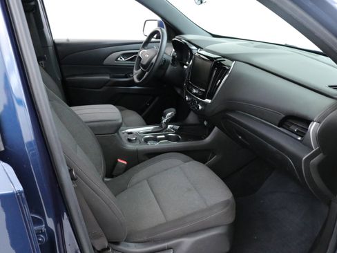 Used 2023 Chevrolet Traverse LT image 28