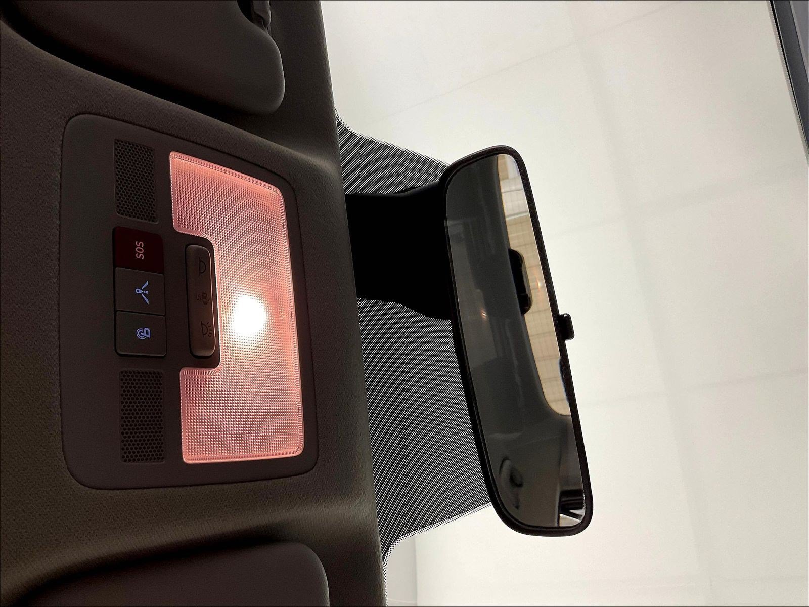 Used 2023 Hyundai Venue Limited FWD image 35