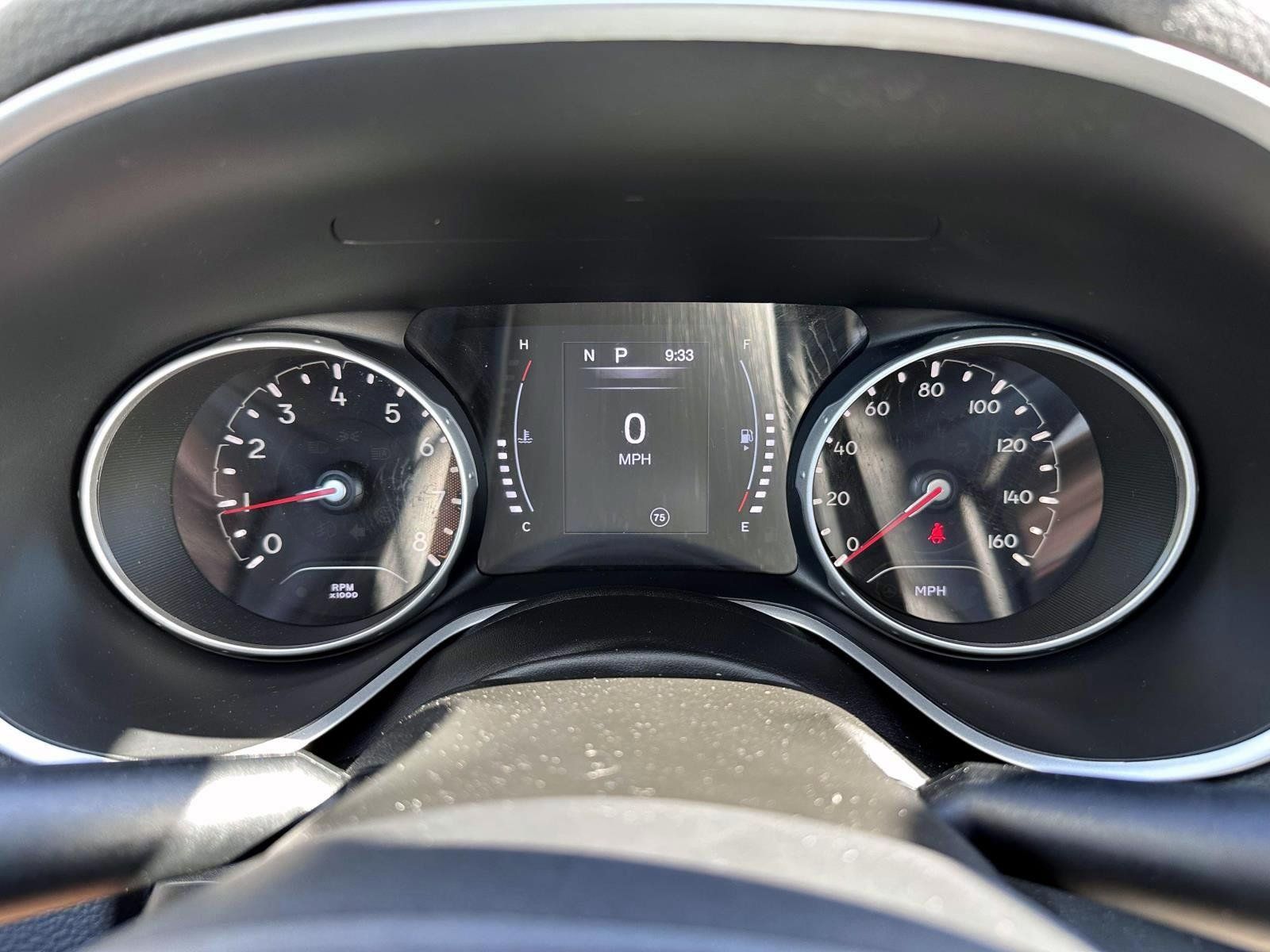 Used 2020 Jeep Compass Latitude AWD/4WD image 18
