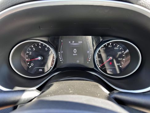 Used 2020 Jeep Compass Latitude AWD/4WD image 18