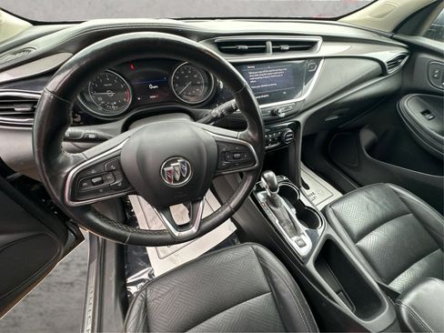 Used 2021 Buick Encore GX Essence w/ Experience Buick Package FWD image 32