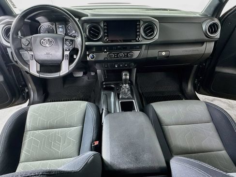 Used 2021 Toyota Tacoma TRD Sport RWD image 16