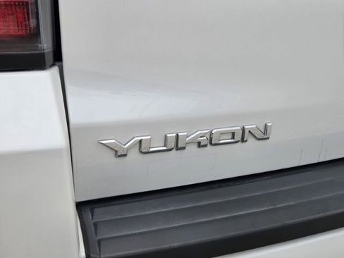 Used 2019 GMC Yukon SLT w/ Premium Edition AWD/4WD image 14