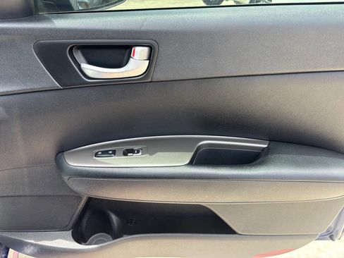 Used 2019 Kia Optima LX image 13