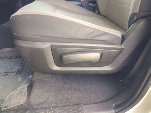 Used 2024 RAM 1500 Classic SLT AWD/4WD image 19