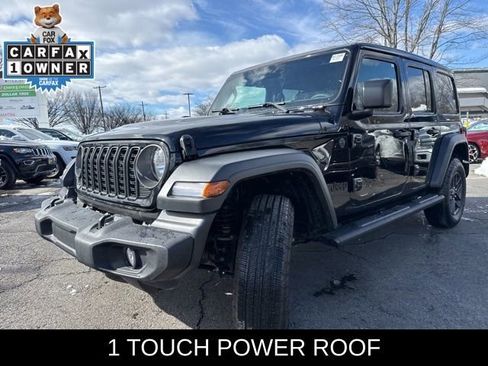 Used 2025 Jeep Wrangler Sport S image 3