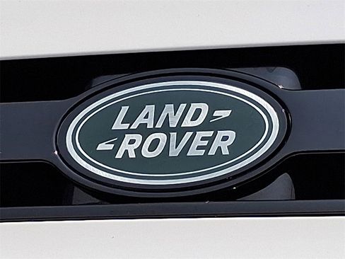 New 2025 Land Rover Defender 110 S image 24