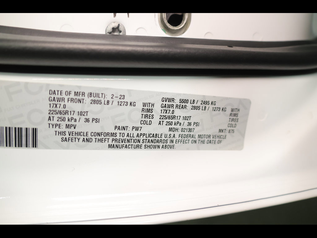 Used 2023 Jeep Cherokee Altitude Lux AWD/4WD image 31