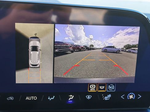 Used 2026 Chevrolet Equinox EV LT image 22